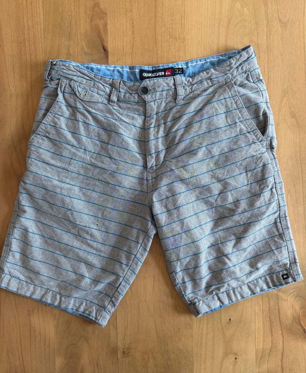 Quiksilver Men's Striped Gray and Blue Cotton Chino Shorts Size 32